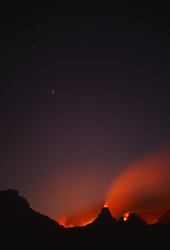 GBL-VLS-43.jpg :: Vent releases vapor in Hawaii Volcanoes National Park