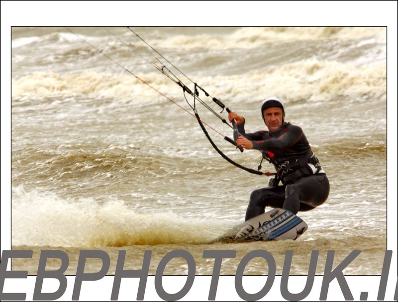 kitesurfer-233.jpg :: camber, wind surfers, kite sufers stormy