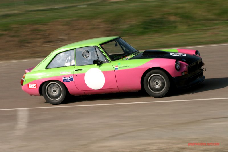 lydden hill track day 21st march 143.jpg ::  if you can see yourself please ask as there are more on file.