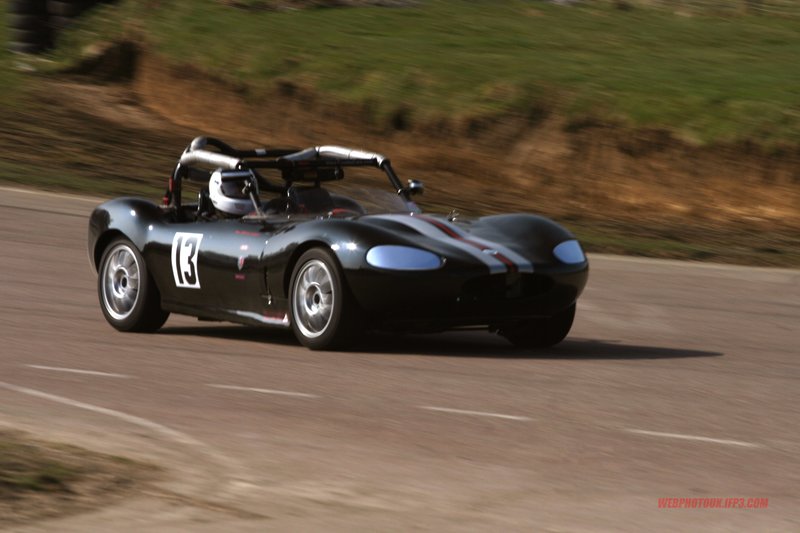 lydden hill track day 21st march 173.jpg ::  if you can see yourself please ask as there are more on file.