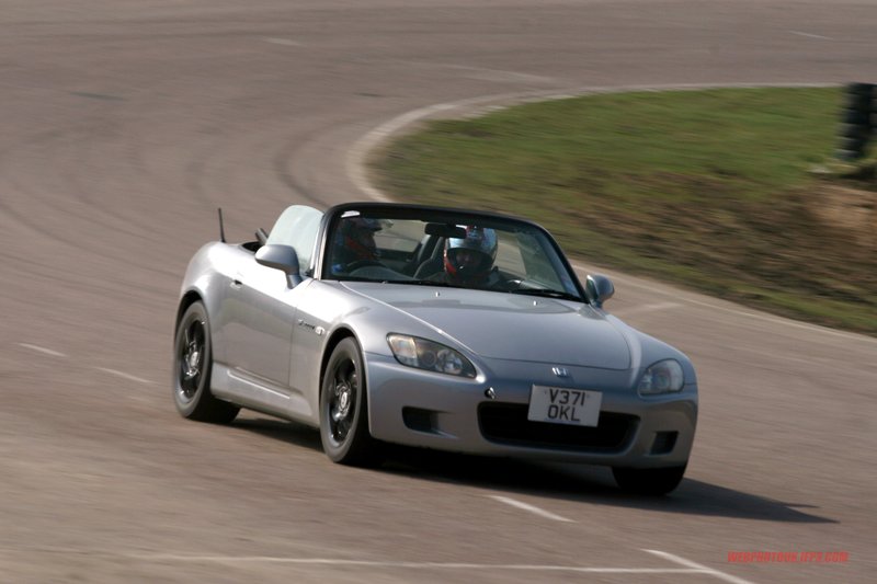 lydden hill track day 21st march 207.jpg ::  if you can see yourself please ask as there are more on file.