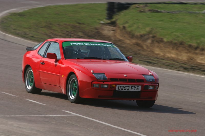 lydden hill track day 21st march 233.jpg ::  if you can see yourself please ask as there are more on file.