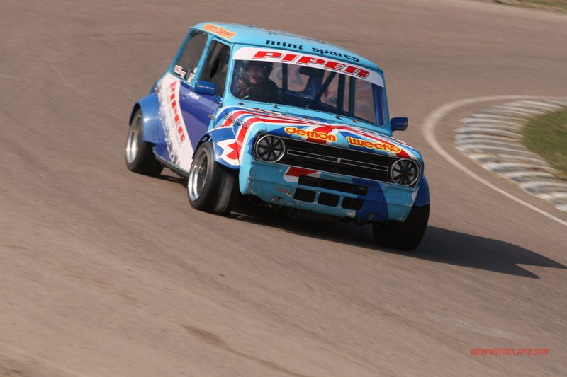 lydden hill track day 21st march 238.jpg ::  if you can see yourself please ask as there are more on file.