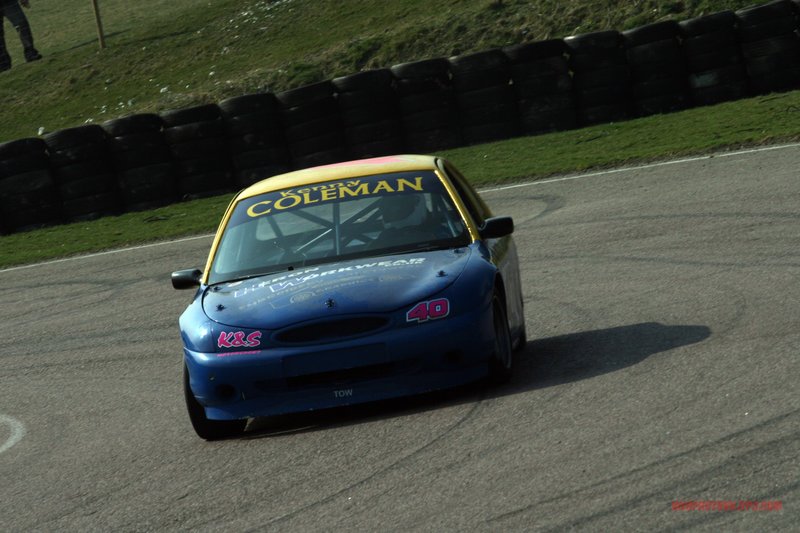 lydden hill track day 21st march 995.jpg ::  if you can see yourself please ask as there are more on file.