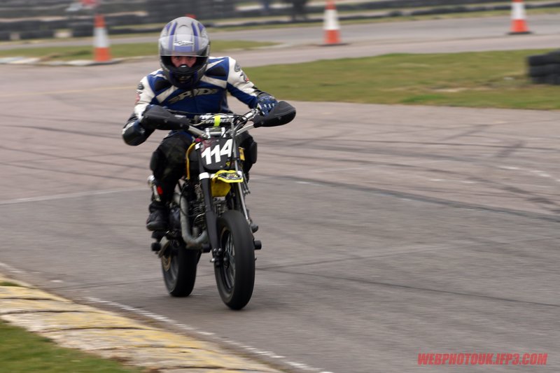 minimoto 4th april 304.jpg ::  if you can see yourself please ask as there are more on file.