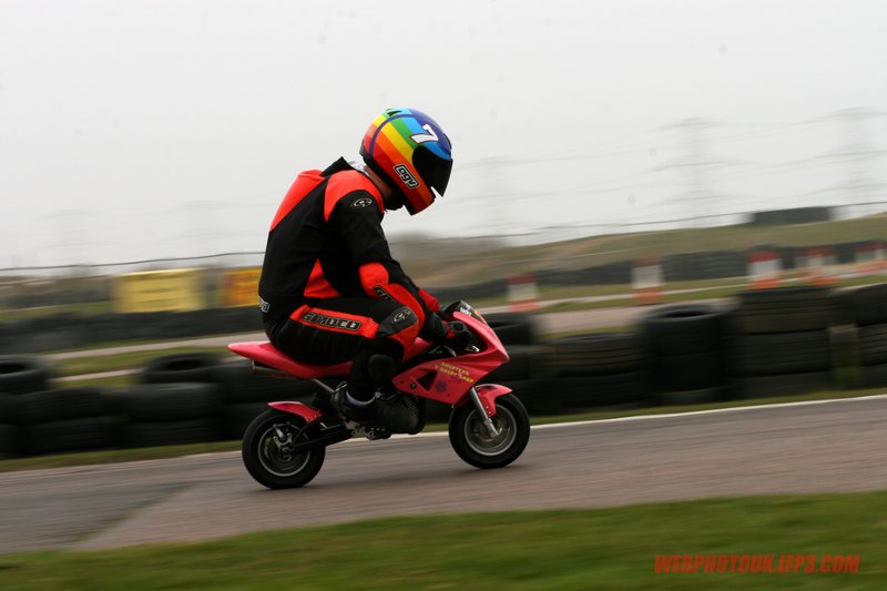 minimoto 4th april 341.jpg ::  if you can see yourself please ask as there are more on file.