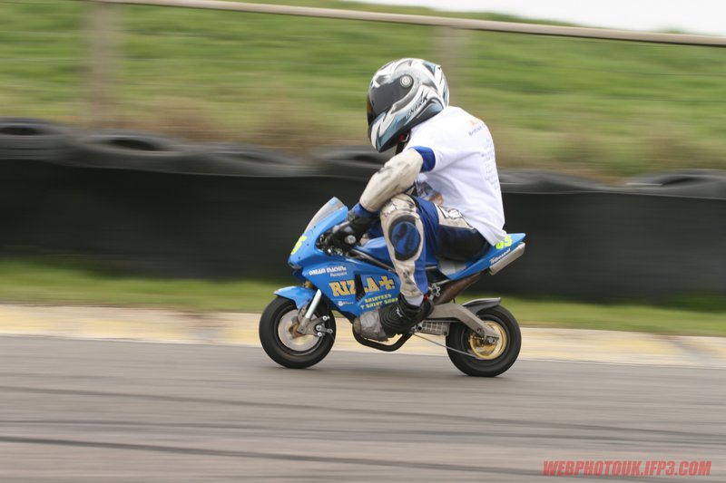 minimoto 4th april 3841.jpg ::  if you can see yourself please ask as there are more on file.