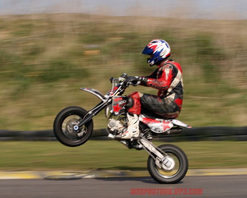 minimoto sun april 5th 734.jpg ::  if you can see yourself please ask as there are more on file.