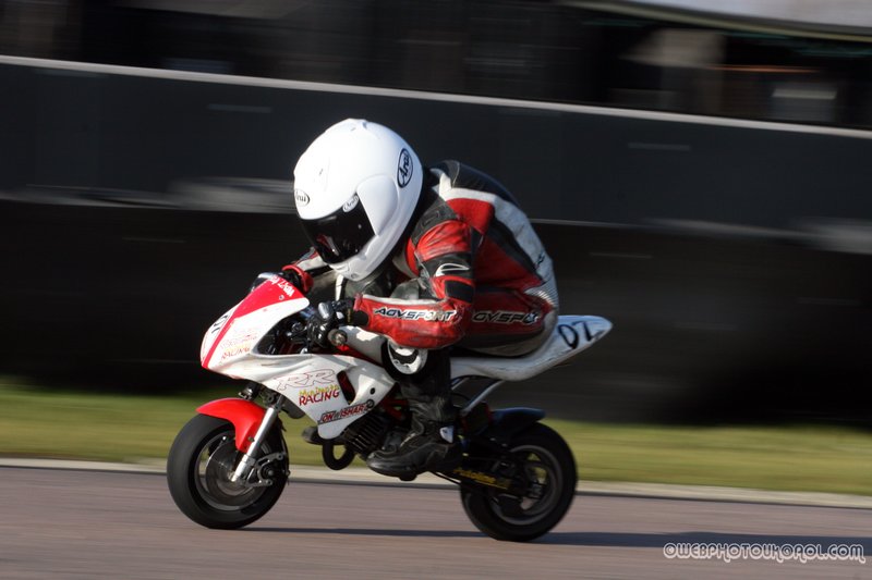 minimoto track day 31st jan 044.jpg ::  if you can see yourself please ask as there are more on file.