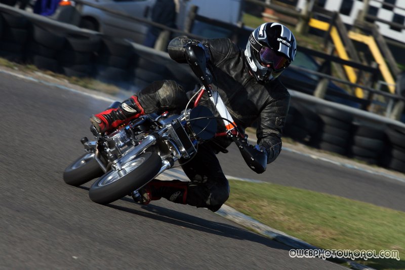 minimoto track day 31st jan 119.jpg ::  if you can see yourself please ask as there are more on file.