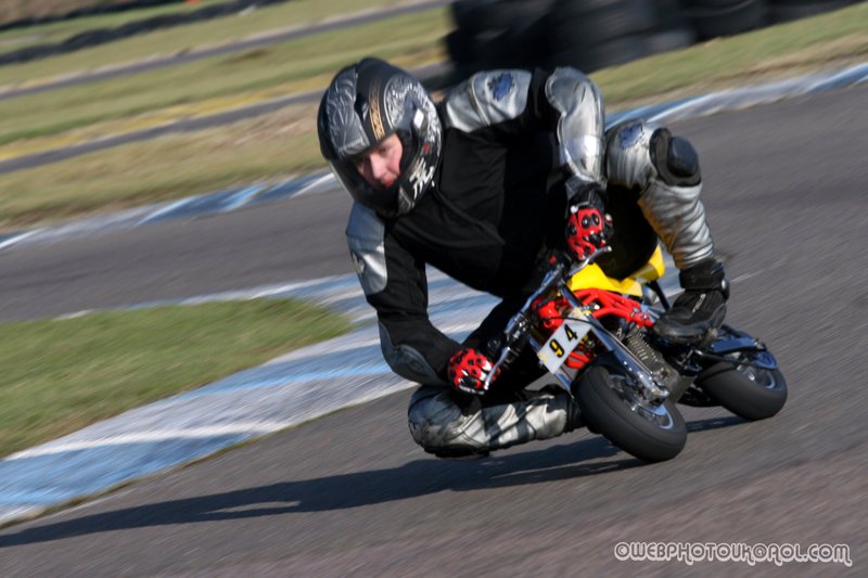 minimoto track day 31st jan 169.jpg ::  if you can see yourself please ask as there are more on file.