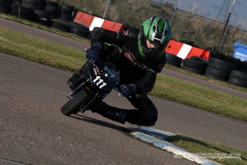 minimoto track day 31st jan 197.jpg ::  if you can see yourself please ask as there are more on file.