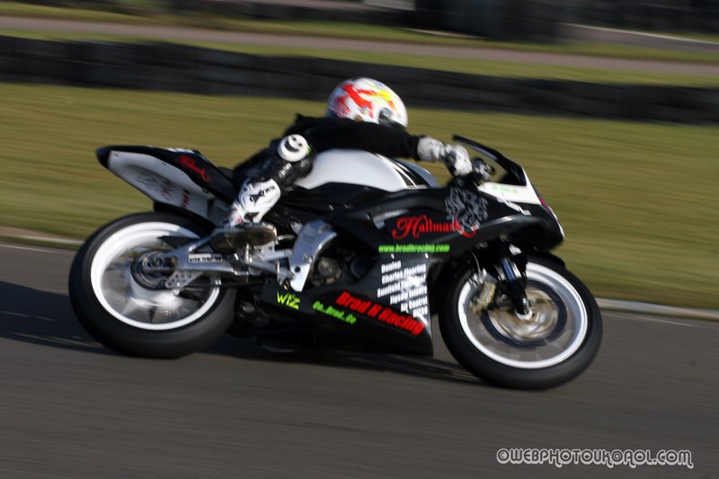 minimoto track day 31st jan 255.jpg ::  if you can see yourself please ask as there are more on file.