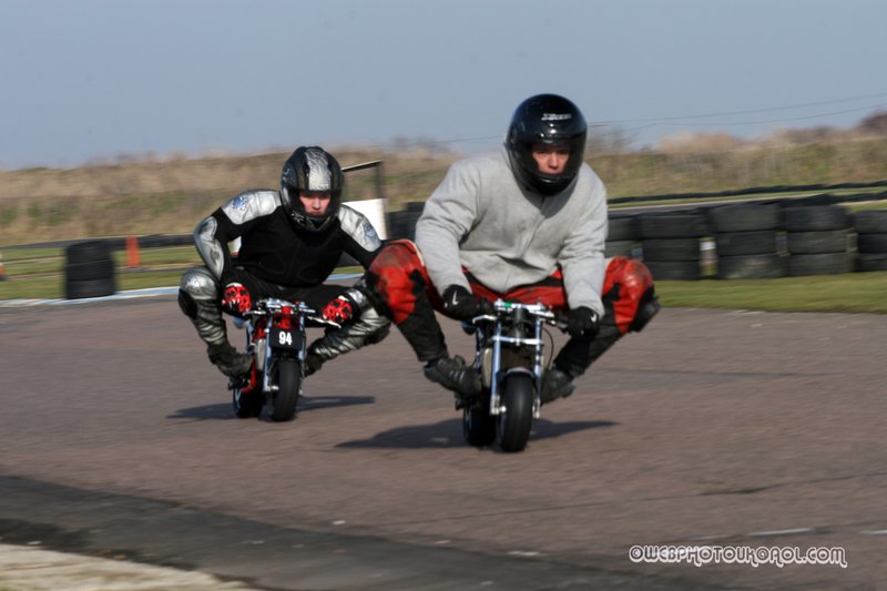 minimoto track day 31st jan 306.jpg ::  if you can see yourself please ask as there are more on file.