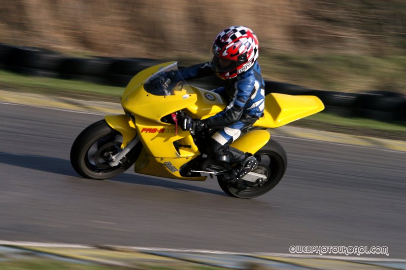 minimoto track day 31st jan 435.jpg ::  if you can see yourself please ask as there are more on file.