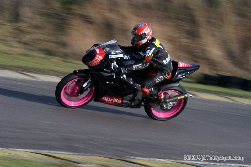 minimoto track day 31st jan 439.jpg ::  if you can see yourself please ask as there are more on file.