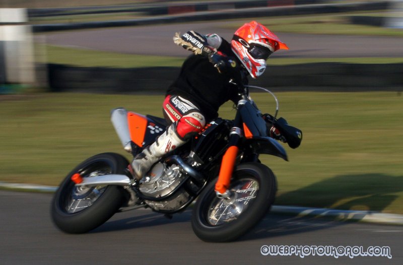 minimoto track day 31st jan 619.jpg ::  if you can see yourself please ask as there are more on file.