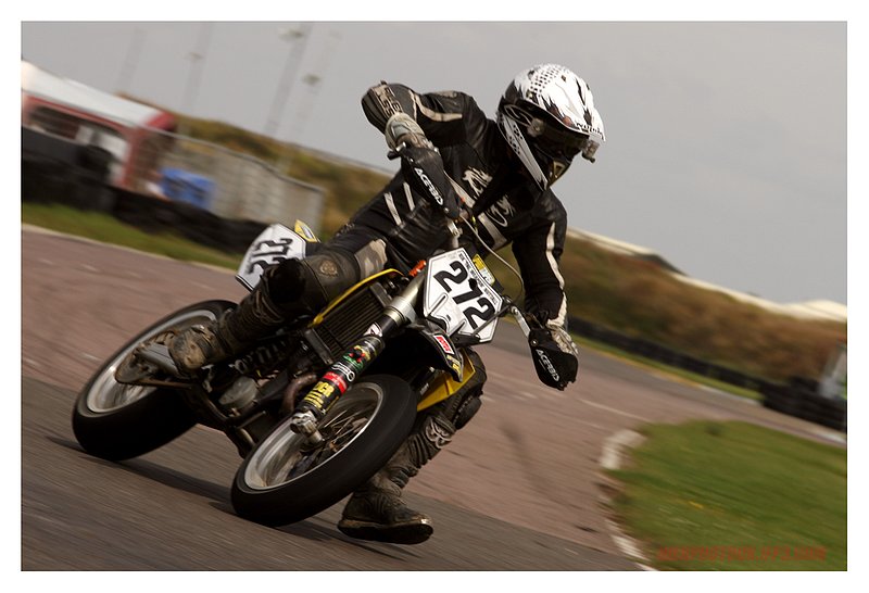 norasport supermoto 26th july 174.jpg