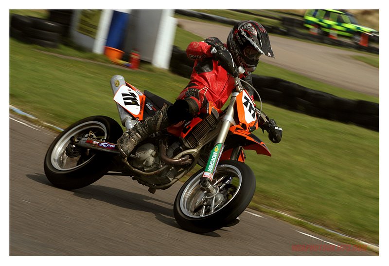 norasport supermoto 26th july 181.jpg
