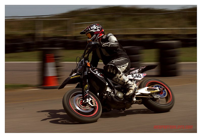 norasport supermoto 26th july 459.jpg