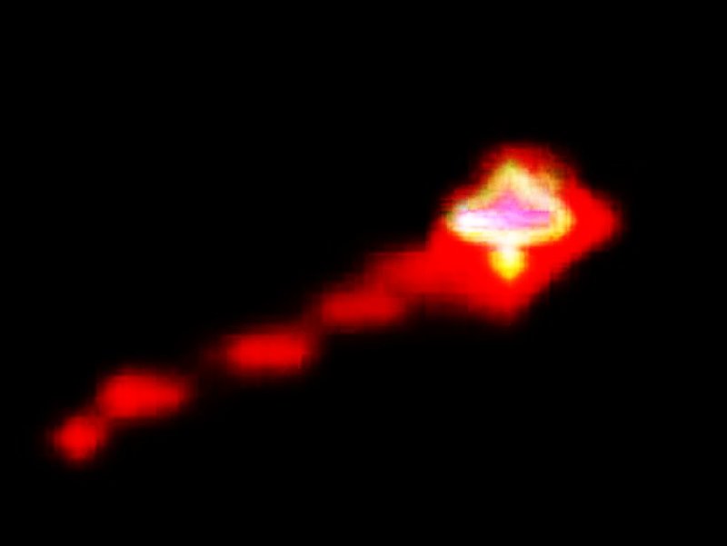 ....1-15-03 NASA SATELLITE IMAGE OF A UFO TAKEN BY THE SOLAR  HELIOSPHERIC OBSERVATORY.jpg :: R