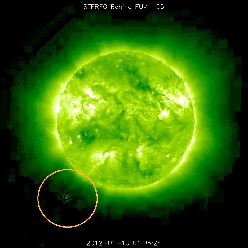 1-10-12    1.06 ZULU    LOW DEFINITION IMAGE OF SUN AND UFO BY NASA--KEN PFEIFER.jpg :: 4