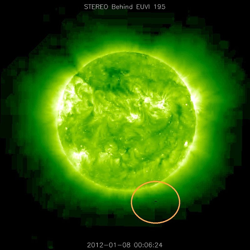 1-8-12    00.06 ZULU   LOW DEFINITION IMAGE OF SUN AND UFO BY NASA--KEN PFEIFER.jpg :: 4