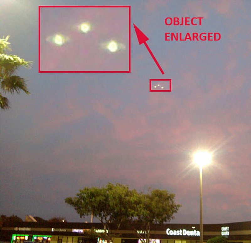 10-15-11 ST PETERSBURG FLORIDA--UFOSNW.jpg :: YY