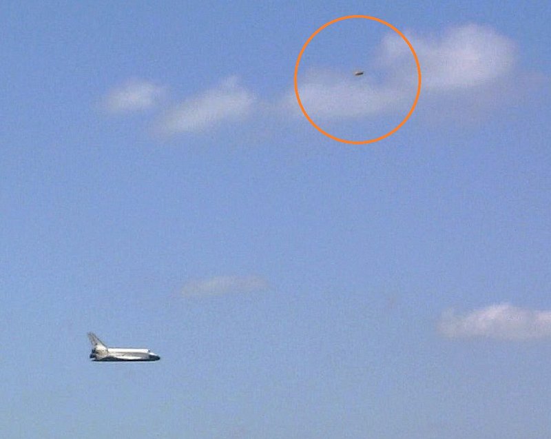 10-18-02 KENNEDY SPACE CENTER FLORIDA--MUFON 36312--PIC 2.jpg :: 5