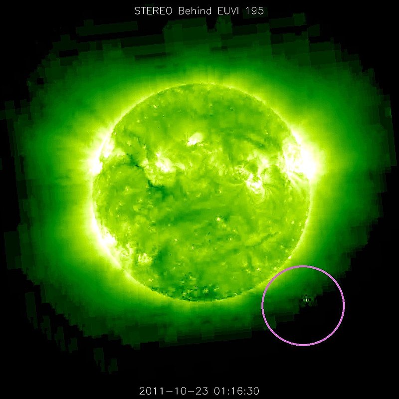 10-23-11    1.16 ZULU    LOW DEFINITION IMAGE OF SUN AND UFO--KEN PFEIFER.jpg :: YY