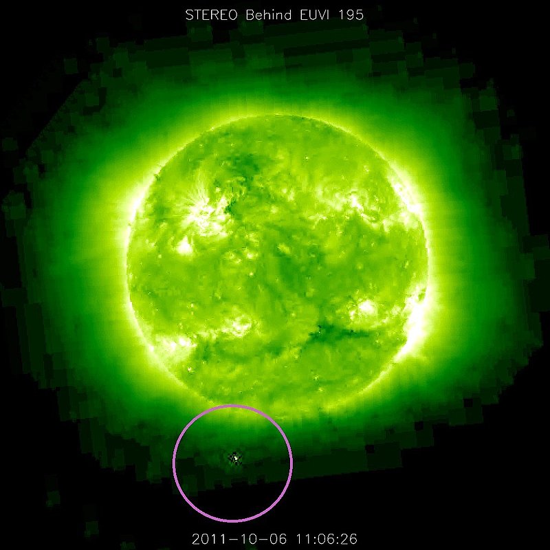 10-6-11    11.06 ZULU    LOW DEFINITION IMAGE OF SUN AND UFO BY NASA--KEN PFEIFER.jpg :: YY