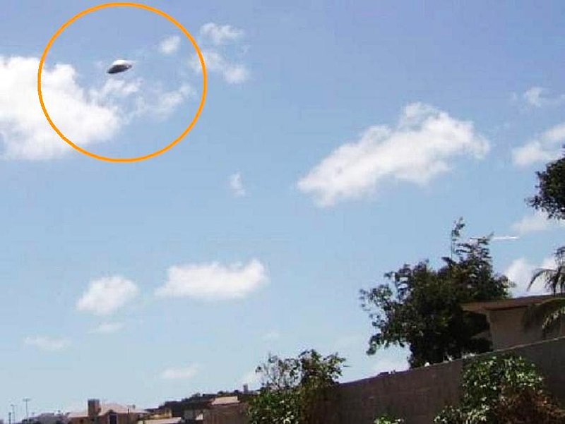 11-25-06 NATAL BRAZIL--UFO CASE BOOK--nc1.jpg :: R