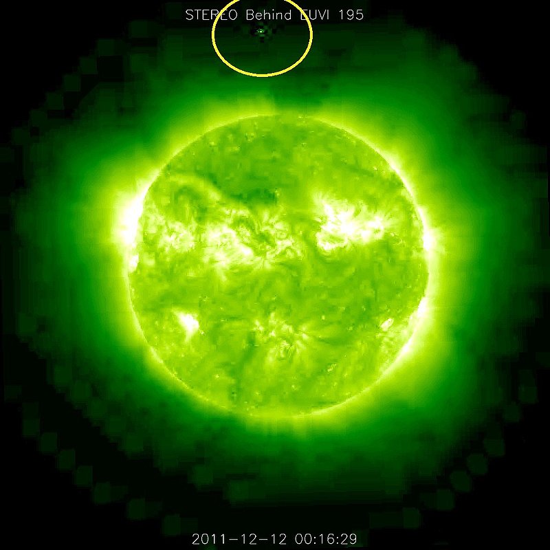 12-12-11    000.16 ZULU    LOW DEFINITION IMAGE OF SUN AND UFO--KEN PFEIFER.jpg :: XX