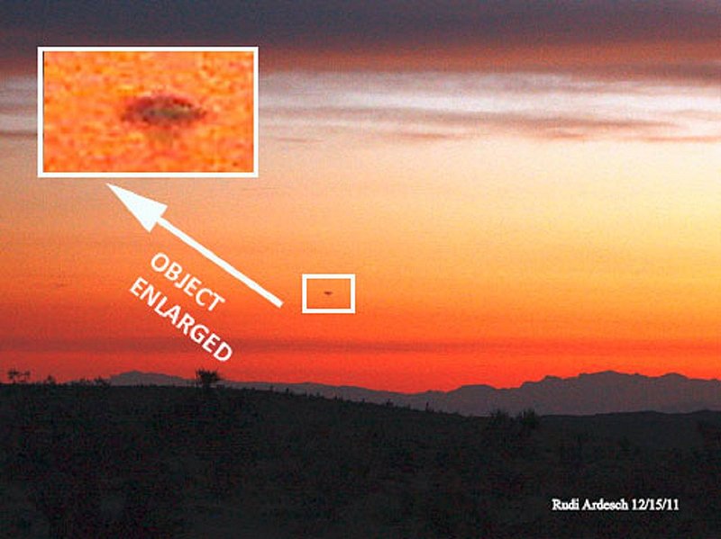 12-15-11 LAS VEGAS NEVADA--UFOSNW.jpg :: 5