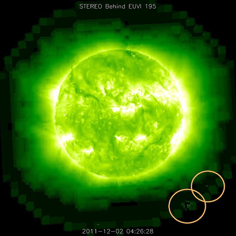 12-2-11    4.26 ZULU    LOW DEFINITION IMAGE OF SUN AND UFO--KEN PFEIFER.jpg :: XX