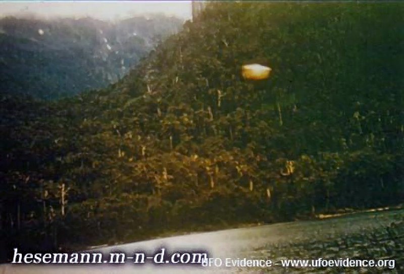 12-30-69 BARILOCHE ARGENTINA--UFO EVIDENCE.COM--UFO EYE CANDY--nc.jpg :: x