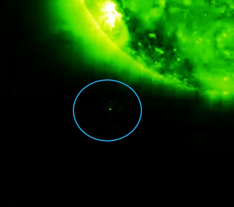 2-1-11     1.26 ZULU     STEREO SATELLITE IMAGE OF SUN AND UFO--KEN PFEIFER--NASA COPYRIGHT.jpg :: 111