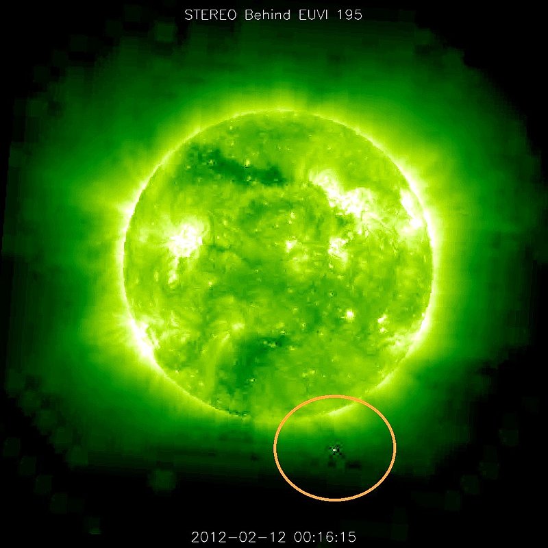 2-12-12    00.16 ZULU    LOW DEFINITION IMAGE OF SUN AND UFO BY NASA--KEN PFEIFER.jpg :: 5