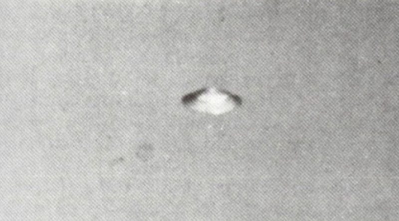 2-12-71 NORTH CORSICA ISLAND FRANCE--UFO EVIDENCE.jpg