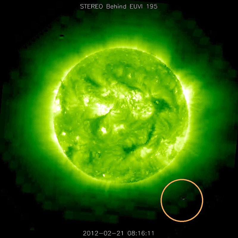 2-21-12    8.16 ZULU   LOW DEFINITION IMAGE OF SUN AND UFO BY NASA--KEN PFEIFER.jpg :: 5