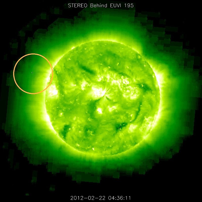 2-22-12    4.36 ZULU    LOW DEFINITION IMAGE OF SUN AND UFO BY NASA--KEN PFEIFER.jpg :: 5
