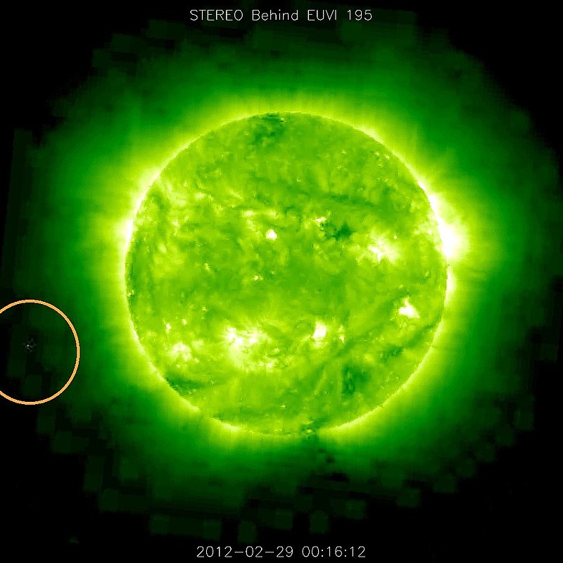 2-29-12    00.16 ZULU   LOW DIFINITION IMAGE OF SUN AND UFO BY NASA--KEN PFEIFER.jpg :: 5