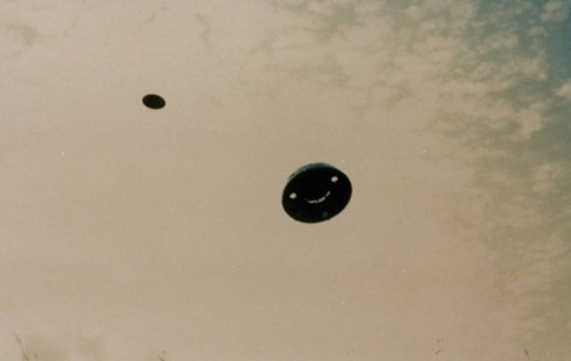 3-10-93 MASLIN BEACH AUSTRALIA--UFO CHRONICLES-2.jpg