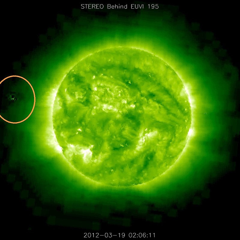 3-19-12    2.06 ZULU    LOW DEFINITION IMAGE OF SUN AND UFO BY NASA--KEN PFEIFER.jpg :: 5