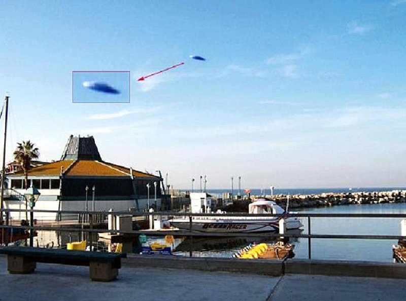 3-31-07 REDONDO BEACH  CALIFORNIA--UFOSNW.COM--nc.jpg :: YY