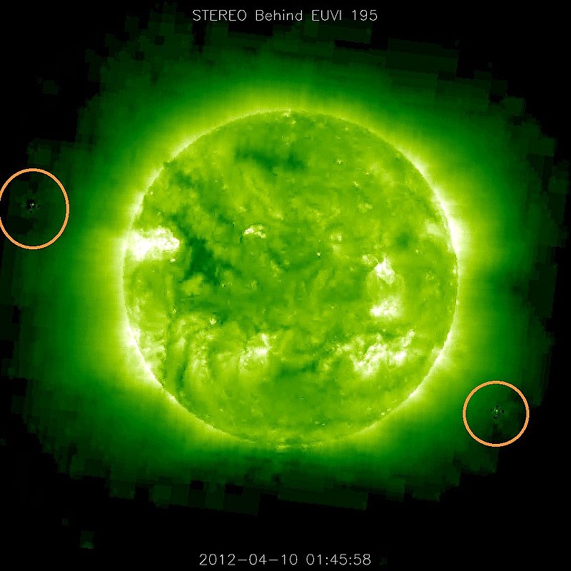 4-10-12    1.45 ZULU    LOW DEFINITION IMAGE OF SUN AND UFO--KEN PFEIFER.jpg :: 6