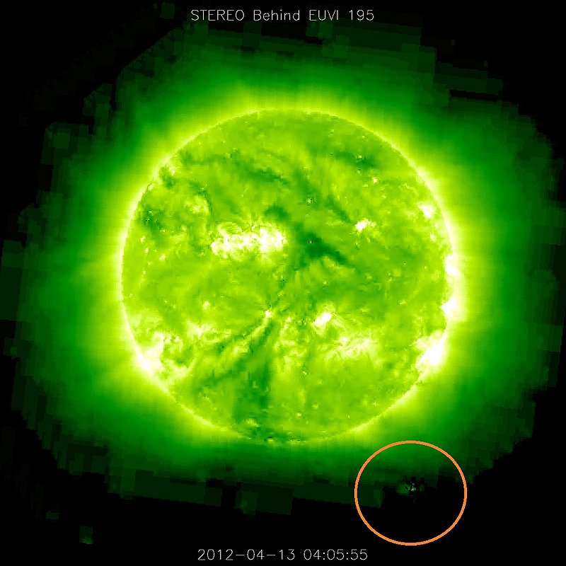 4-13-12    4.05 ZULU    LOW DEFINITION IMAGE OF SUN AND UFO --KEN PFEIFER.jpg :: 6