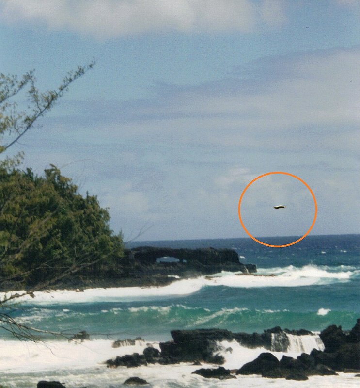 4-14-12 HANA HAWAII--MUFON 37468.jpg :: 6