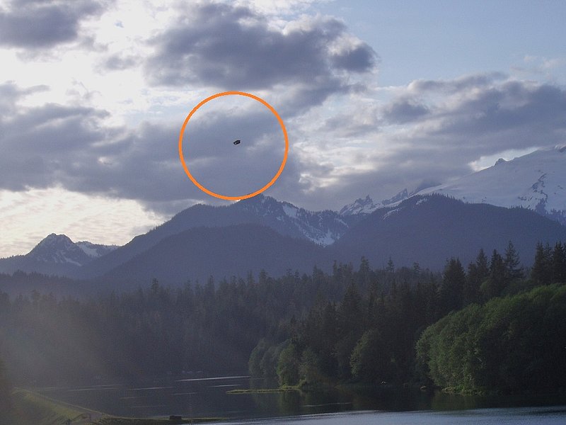 5-19-12 BAKER LAKE WASHINGTON--MUFON 38509--PIC 1.jpg :: 6