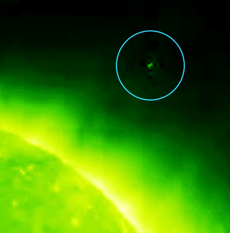 6-23-11     2.35 ZULU     STEREO SATELLITE IMAGE OF SUN AND UFO--KEN PFEIFER--NASA COPYRIGHT.jpg :: 611